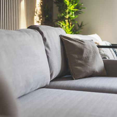 Arte Stays Serviced Houses Stratford - 3 Bedrooms 2 Bathrooms Houses London, Stratford, Maryland, Free Parking, Garden, Weekly Or Monthly Stays - Up To 8 Guests Luaran gambar