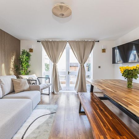 Arte Stays Serviced Houses Stratford - 3 Bedrooms 2 Bathrooms Houses London, Stratford, Maryland, Free Parking, Garden, Weekly Or Monthly Stays - Up To 8 Guests Luaran gambar