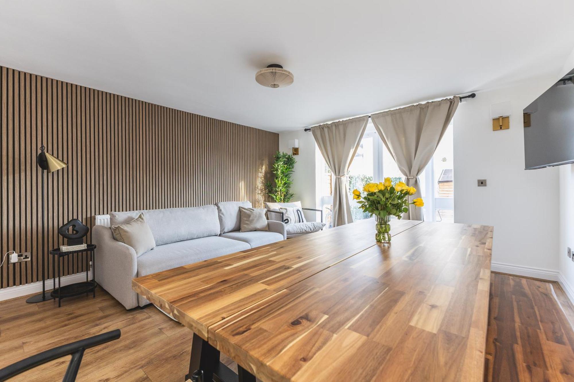 Arte Stays Serviced Houses Stratford - 3 Bedrooms 2 Bathrooms Houses London, Stratford, Maryland, Free Parking, Garden, Weekly Or Monthly Stays - Up To 8 Guests Luaran gambar